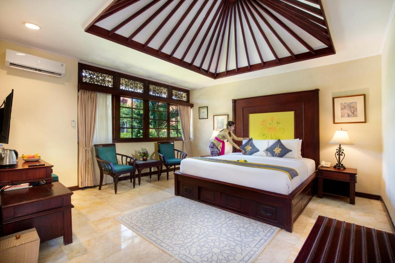 Royal Tunjung Hotel & Villa Legian - Chse Certified Exterior photo